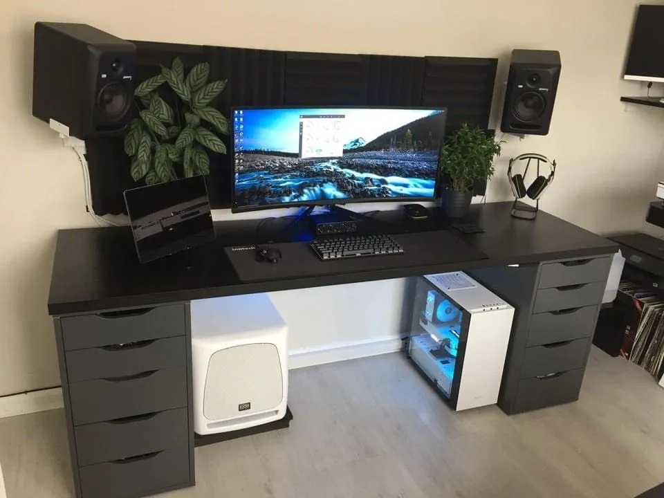 Bàn chơi game Ikea tích hợp 2 bên tủ- đen